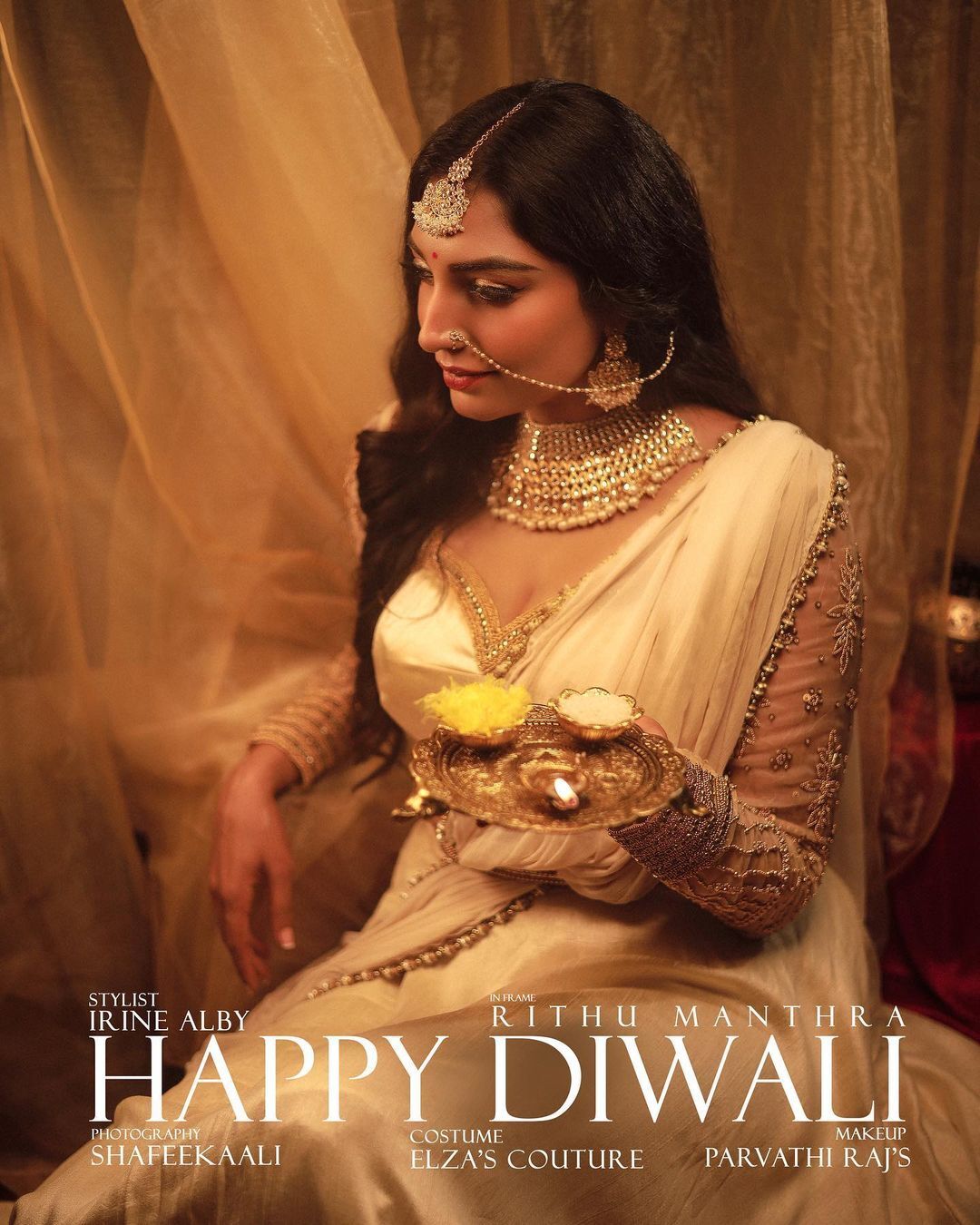 അങ്ങ് ചെങ്കോട്ടയില്‍ എത്തിയാലും ഫോട്ടോ ഷൂട്ട്: വൈറലായി റിതു മന്ത്രയുടെ പുതിയ ചിത്രങ്ങള്‍