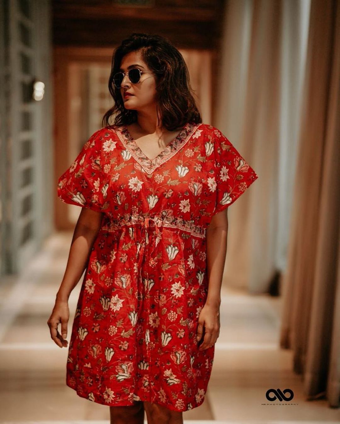 കറുപ്പിലും മഞ്ഞയിലും വ്യത്യസ്ത ലുക്കില്‍ രമ്യ നമ്പീശന്‍; വൈറലായി ചിത്രങ്ങള്‍