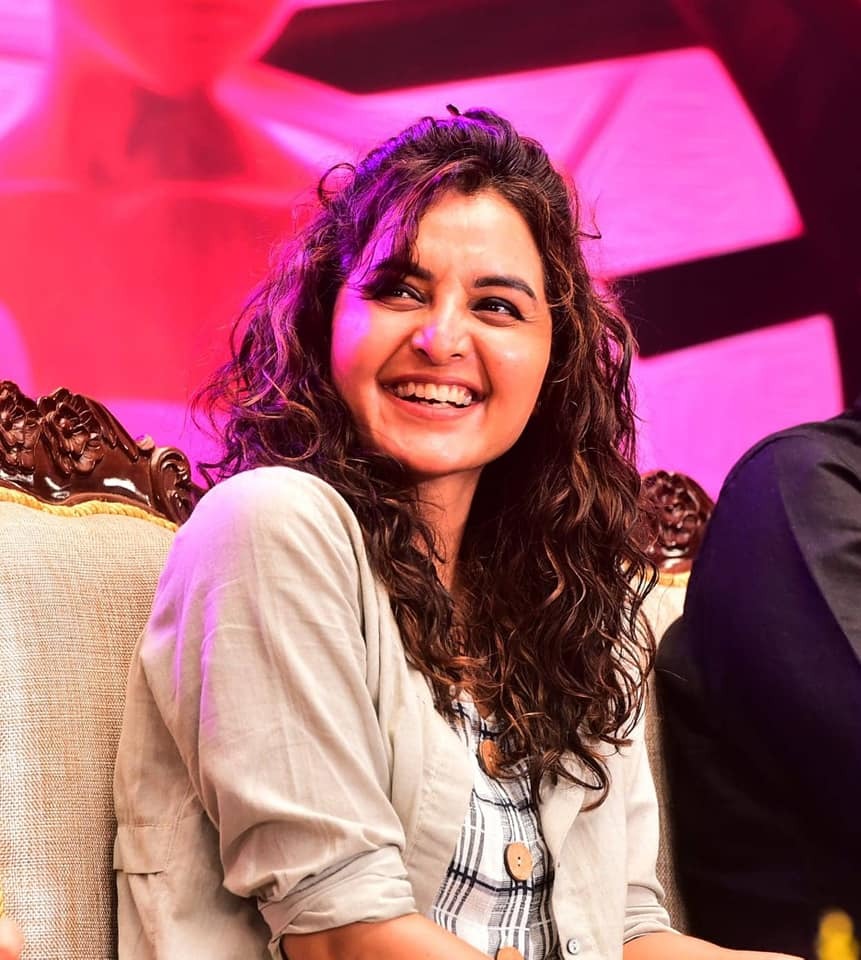  'മഞ്ജു വാര്യർ നിങ്ങളാണ് യഥാർത്ഥ മോട്ടിവേറ്റർ';പുതിയ ഫോട്ടോസും വമ്പൻ ഹിറ്റ്