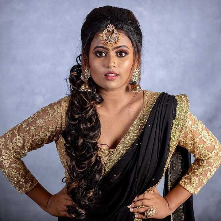சீரியல் வில்லிக்கு ஆண் குழந்தையா?..... இணையத்தில் பதிவிட்டு ரசிகர்களுக்கு ஷாக் கொடுத்த வில்லி...! யாருப்பா அந்த வில்லி?