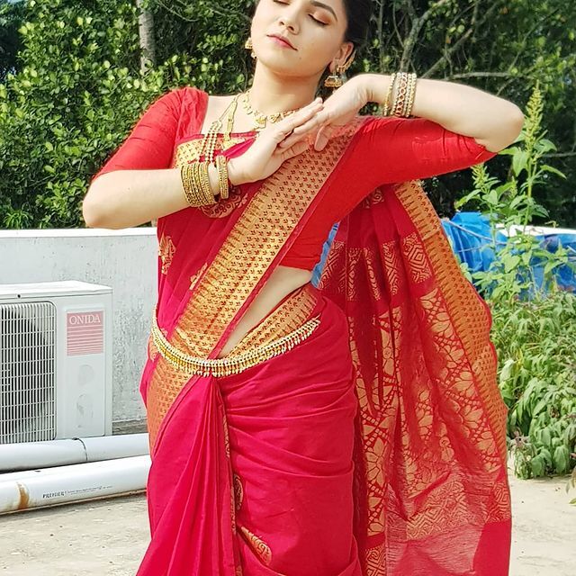 റൂബി ജുവലിന്റെ നിക്കാഹ് കഴിഞ്ഞു; വിവാഹ ചിത്രങ്ങള്‍ ഏറ്റെടുത്ത് ആരാധകര്‍