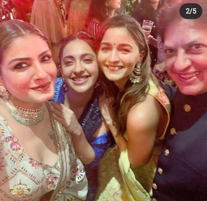  'അയ്യോ!! നടി ആലിയ ബട്ട് ബ്ലൗസ് തിരിച്ചിട്ട് വിവാഹ വേദിയിൽ'; നടിയെ ട്രോളി കൊന്ന് സോഷ്യൽ മീഡിയ..വൈറൽ ചിത്രങ്ങൾ 