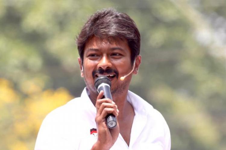தமிழ்நாட்டில் பட்டாசெல்லாம் வெடிக்கக்கூடாது? உதயநிதி ஸ்டாலின் போட்ட அதிரடி உத்தரவு!