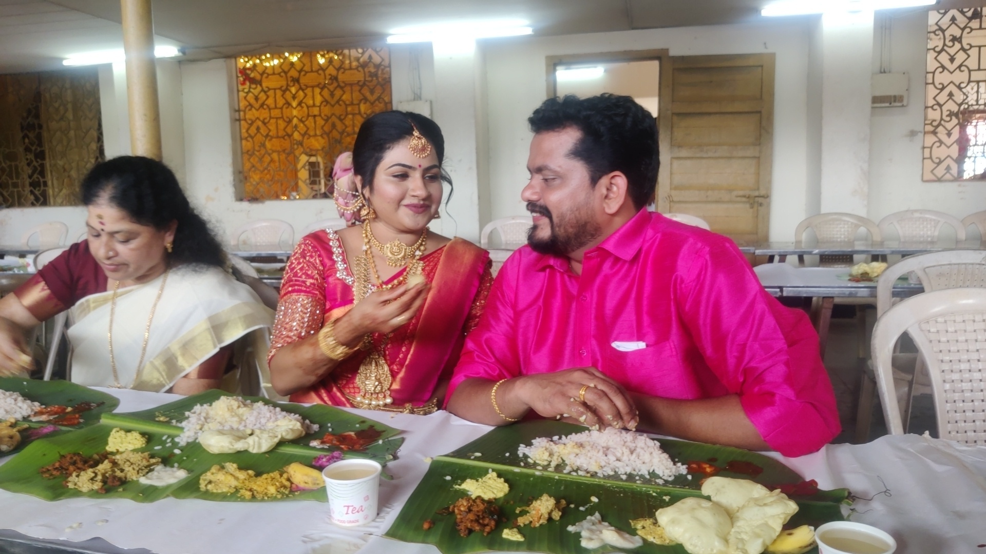 നടി അപ്‌സര രത്‌നാകരനും സംവിധായകന്‍ ആല്‍ബി ഫ്രാന്‍സിസും വിവാഹിതരായി, ചിത്രങ്ങള്‍ കാണാം