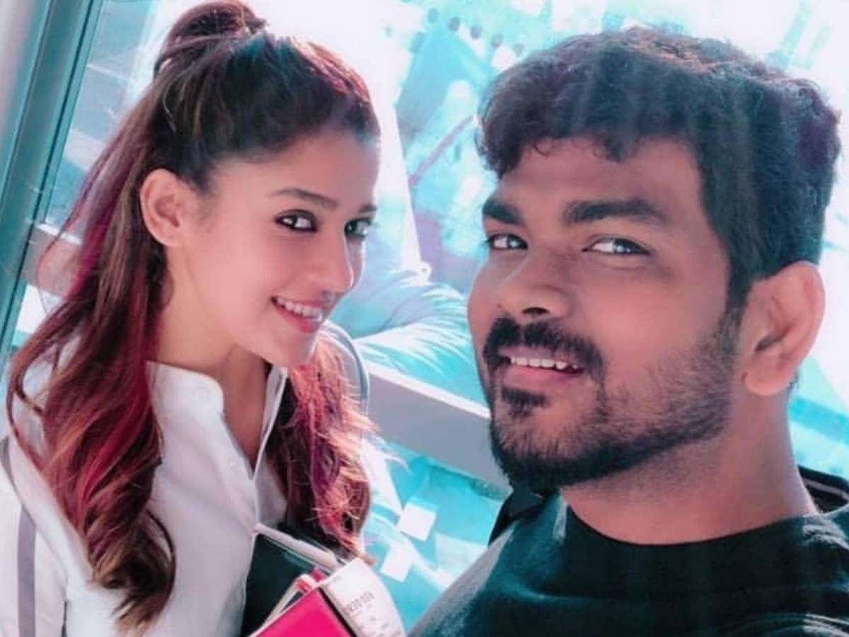 யம்மாடியோ.. லேடி சூப்பர்ஸ்டார் வாங்கியுள்ள புதிய பிளாட்டின் விலை எவ்வளவு தெரியுமா? விலையை கேட்ட அப்படியே ஷாக் ஆகிடுவீங்க!!
