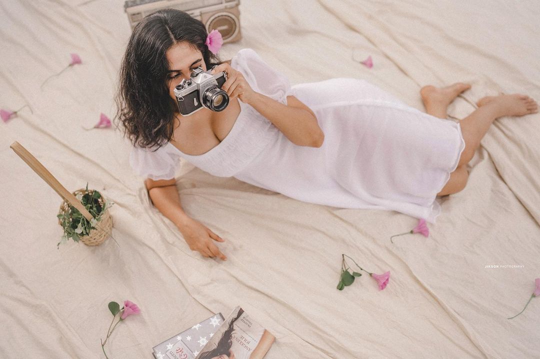 ഫോട്ടോസ് പൊളിച്ചു; ഒന്നും പറയാനില്ല; ദീപ്തി സതിയുടെ ചിത്രങ്ങള്‍ ഏറ്റെടുത്ത് സോഷ്യല്‍ മീഡിയ