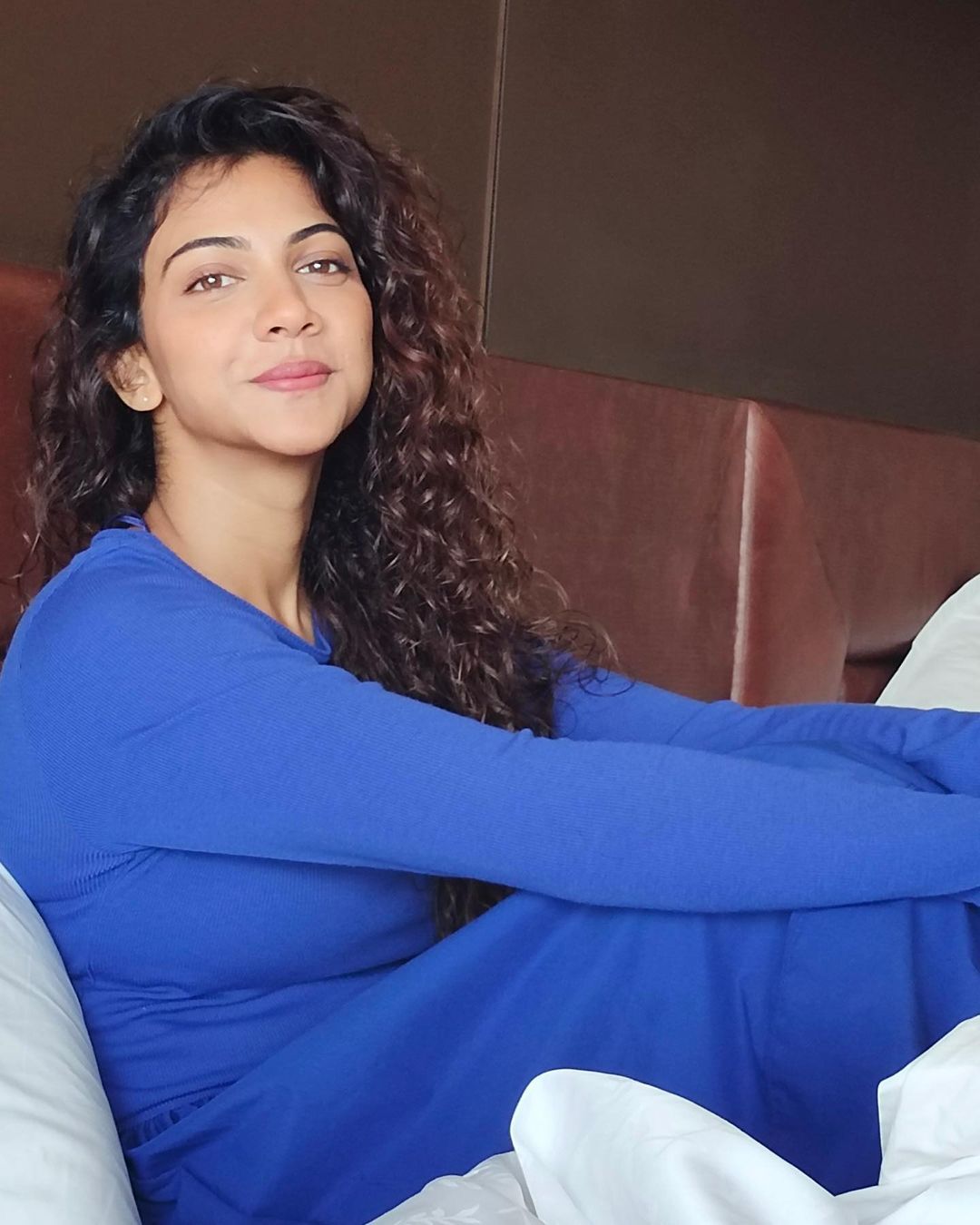 കര്‍ളി ലുക്കില്‍ മഡോണ, നടിയുടെ പുതിയ ചിത്രങ്ങള്‍ വൈറല്‍