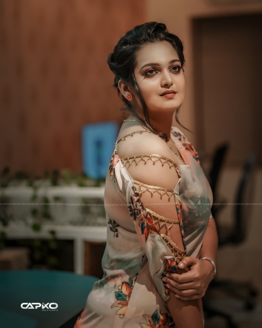 ഇത് എന്ത് വേഷമാണ്, നടിയുടെ സ്റ്റൈലൻ ചിത്രം വൈറലാവുന്നു