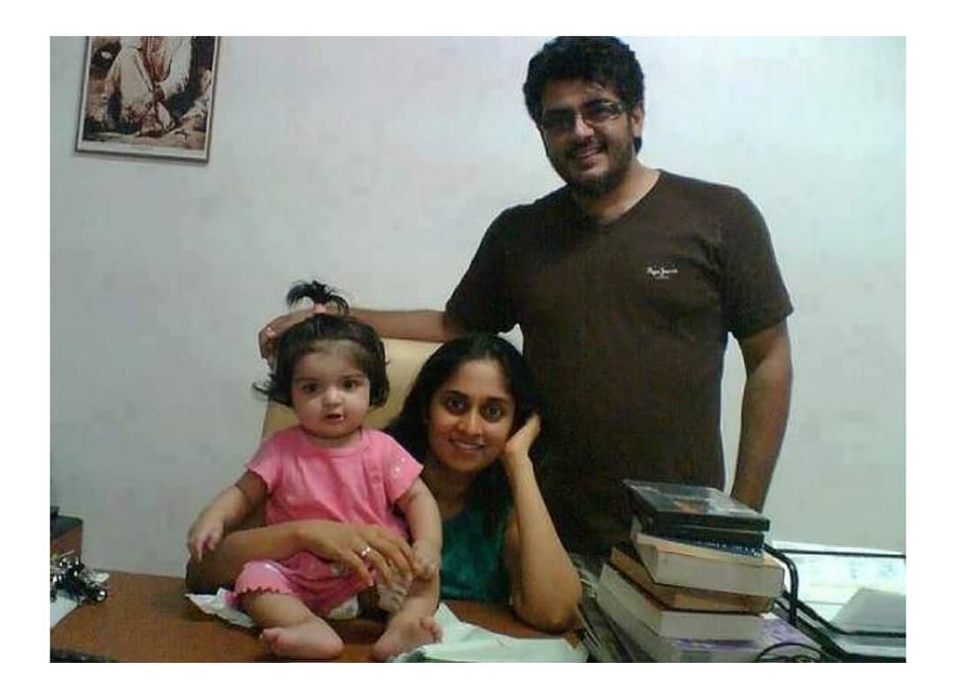 ശാലിനിയെ ചേർത്ത് പിടിച്ച് അജിത്ത്, വൈറലായി താരദമ്പതികളുടെ ദീപാവലി ചിത്രങ്ങൾ