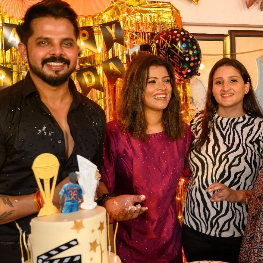 ശ്രീശാന്തിന്റെ പിറന്നാളാഘോഷത്തിന് അമൃതയെത്തി, ശ്രീയുടെ സുഹൃത്ത് ബാല വന്നില്ലേയെന്ന് ഫാൻസ്