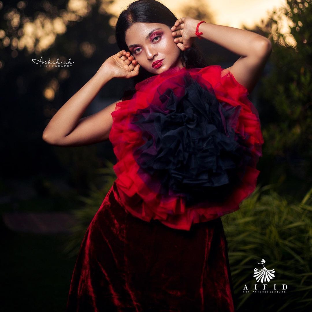 സൂര്യ... ഇനി ഹോളിവുഡിലേക്കാണോ; പൊളിലുക്കെന്ന് ആരാധകര്‍; വൈറല്‍ ചിത്രങ്ങള്‍ കാണാം