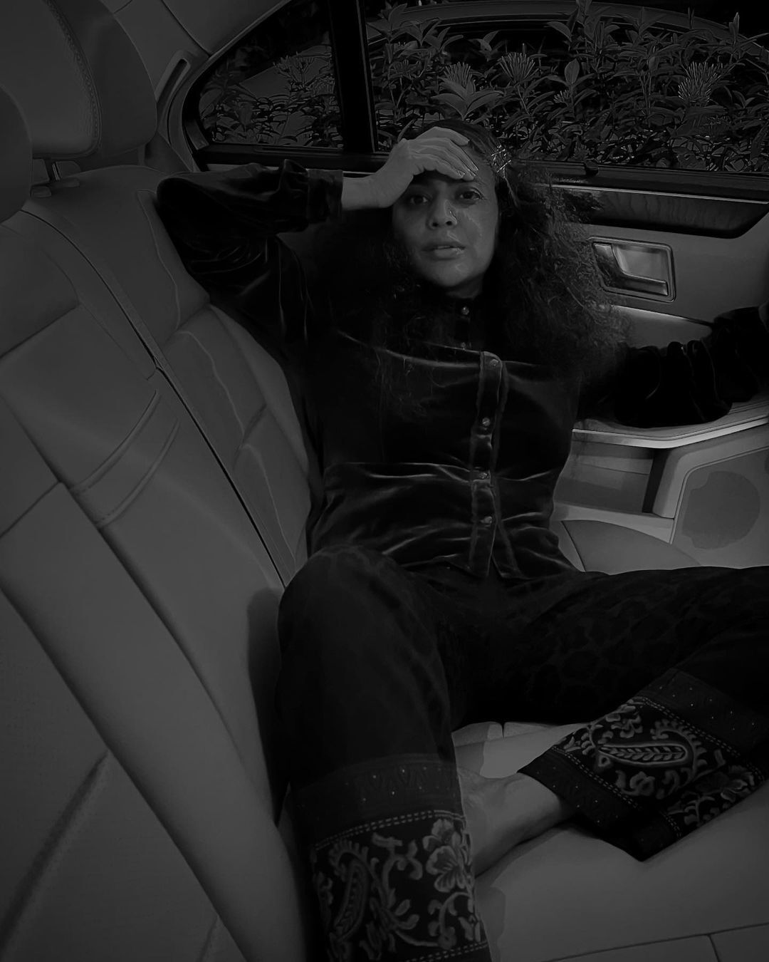 ഹോ.. മേക്കോവര്‍ ഒരു രക്ഷയുമില്ല; ശ്രിന്ദയുടെ ഫോട്ടോഷൂട്ട് ഏറ്റെടുത്ത് ആരാധകര്‍