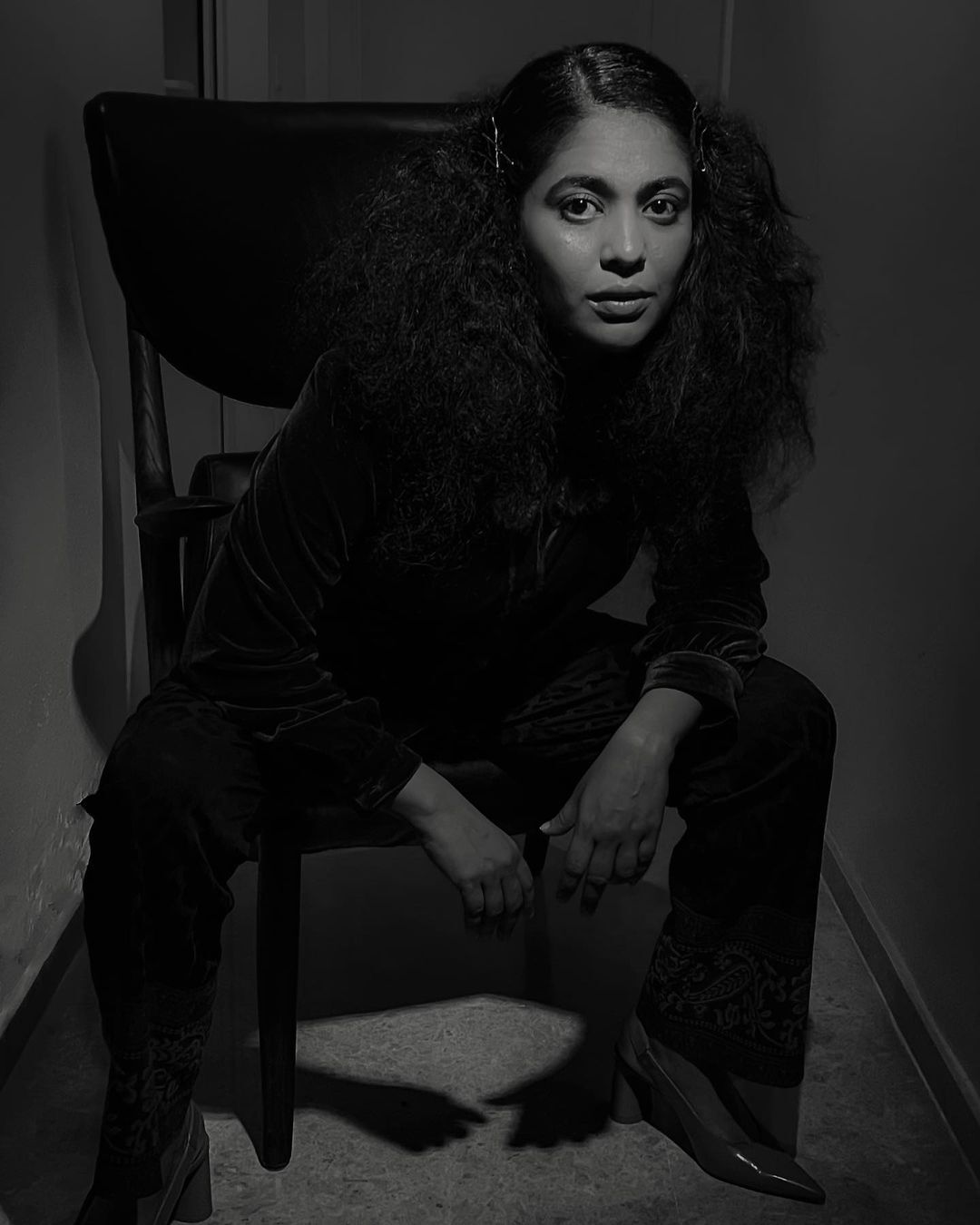 ഹോ.. മേക്കോവര്‍ ഒരു രക്ഷയുമില്ല; ശ്രിന്ദയുടെ ഫോട്ടോഷൂട്ട് ഏറ്റെടുത്ത് ആരാധകര്‍