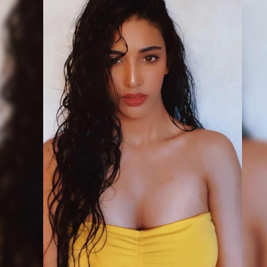 लेटेस्ट तस्वीरों में बेहद Hot दिख रही हैं साउथ फिल्मों में धमाल मचाने वालीं एक्ट्रेस दक्षा नागरकर