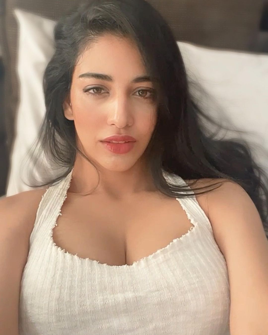 लेटेस्ट तस्वीरों में बेहद Hot दिख रही हैं साउथ फिल्मों में धमाल मचाने वालीं एक्ट्रेस दक्षा नागरकर