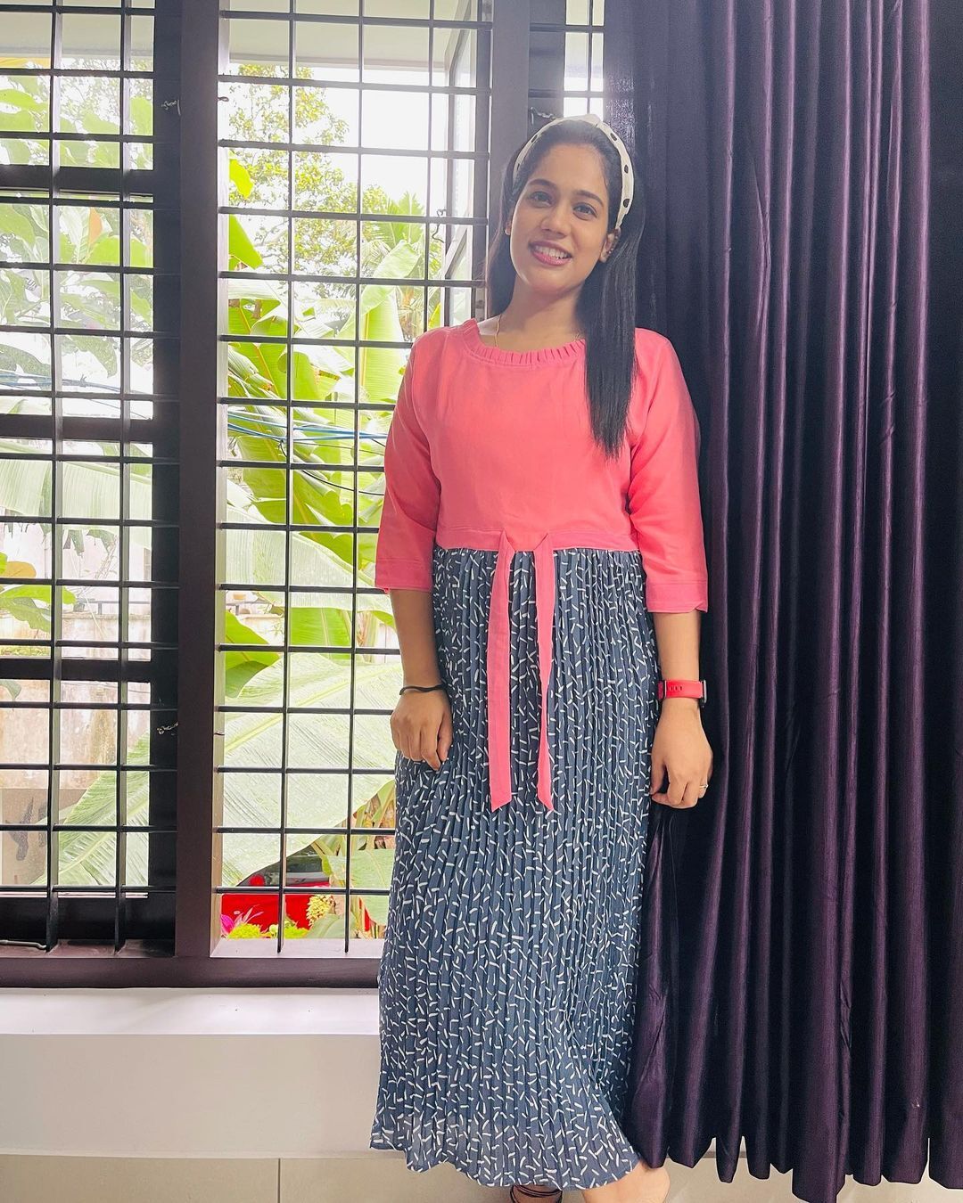 'കാത്തിരിപ്പിലാണ് ഞങ്ങള്‍'; പുതിയ സന്തോഷം പങ്കുവച്ച് കുടുംബ വിളക്ക് താരം ആതിര