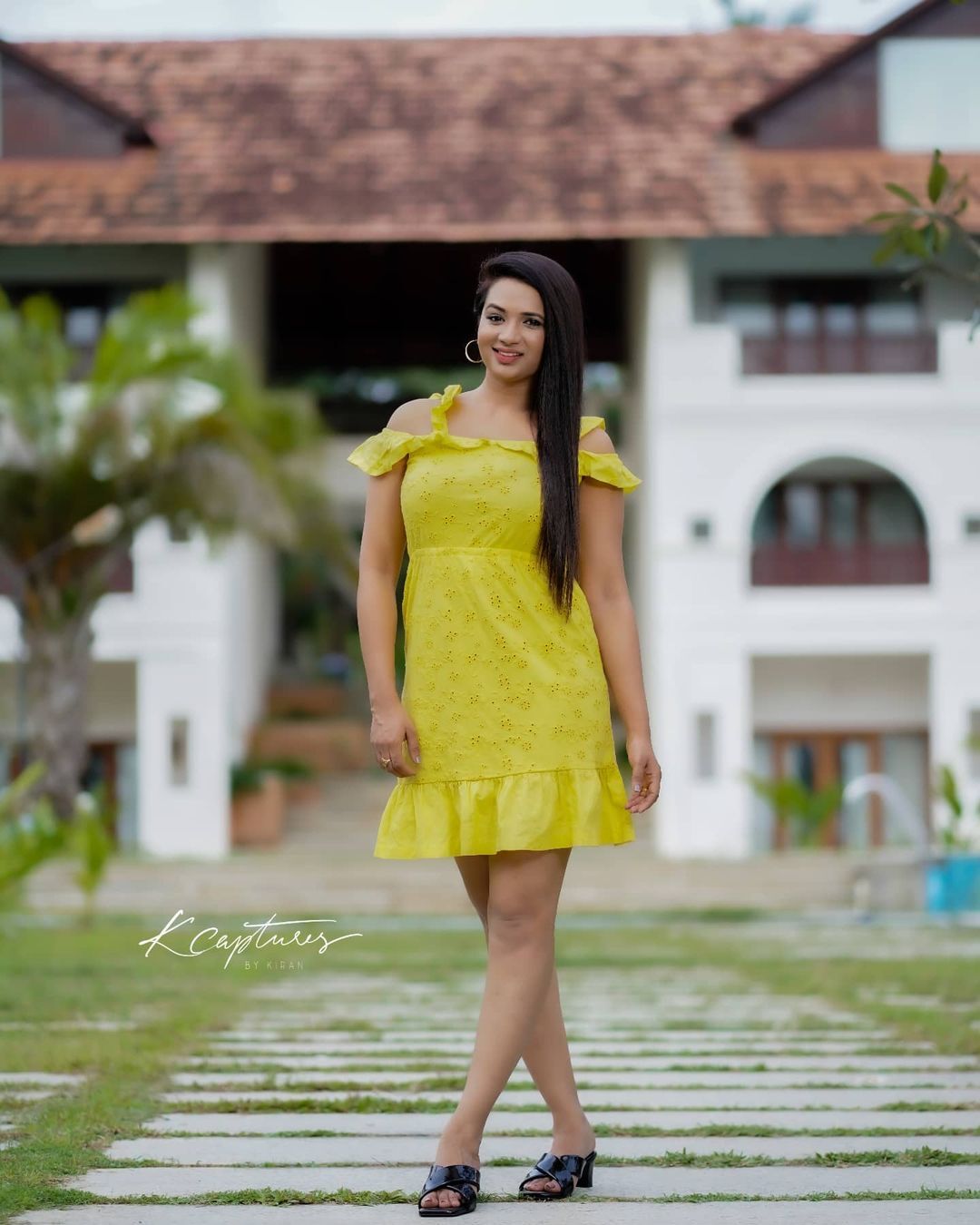 അയ്യോ... ഇത് ഒരു രക്ഷയുമില്ല; കിടിലന്‍ ഫോട്ടോഷൂട്ട്; ശരണ്യ ആനന്ദിന്റെ ഗ്ലാമറസ് ചിത്രങ്ങള്‍ വൈറല്‍