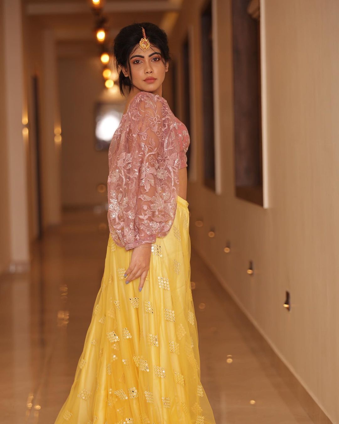 ഹോട്ട് ലുക്കില്‍ ഞെട്ടിച്ച് നയന; പുതിയ മേക്കോവര്‍ ഏറ്റെടുത്ത് ആരാധകര്‍