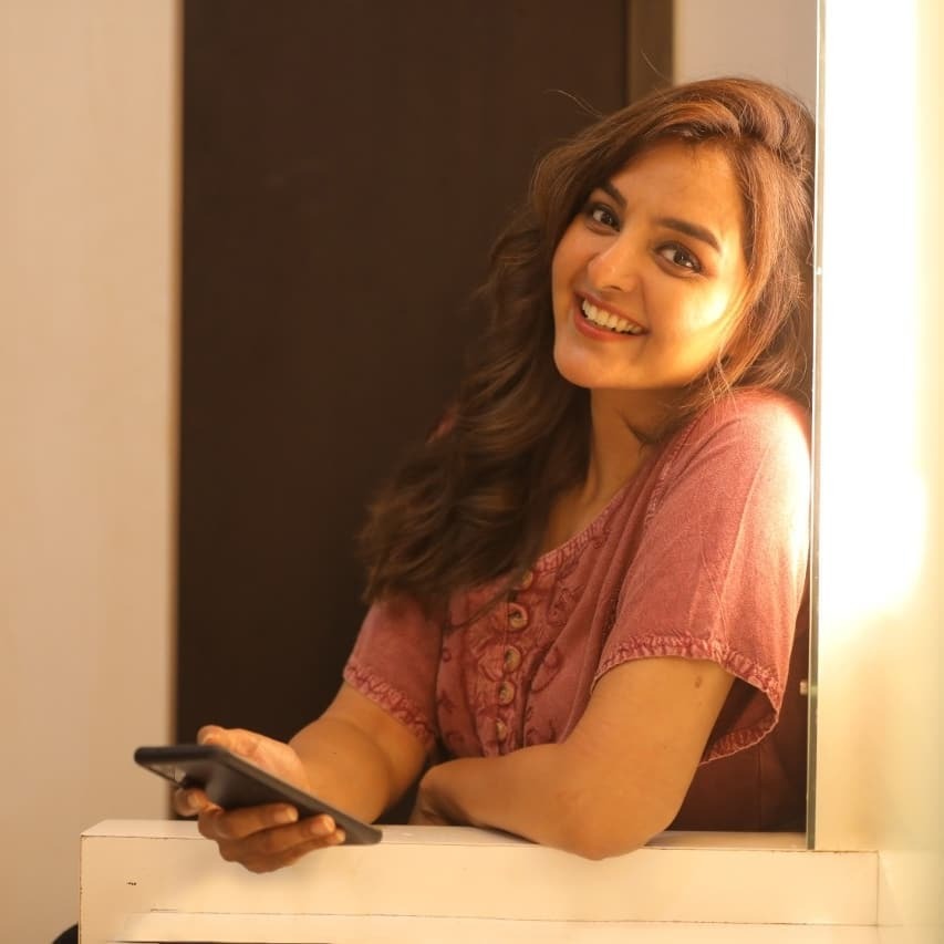 മ്മളെ സ്വന്തം മൊഞ്ചത്തി; മഞ്ജുവിന്റെ പുതിയ ചിത്രങ്ങള്‍ക്ക് താഴെ ആരാധകര്‍, വൈറല്‍ ചിത്രങ്ങള്‍