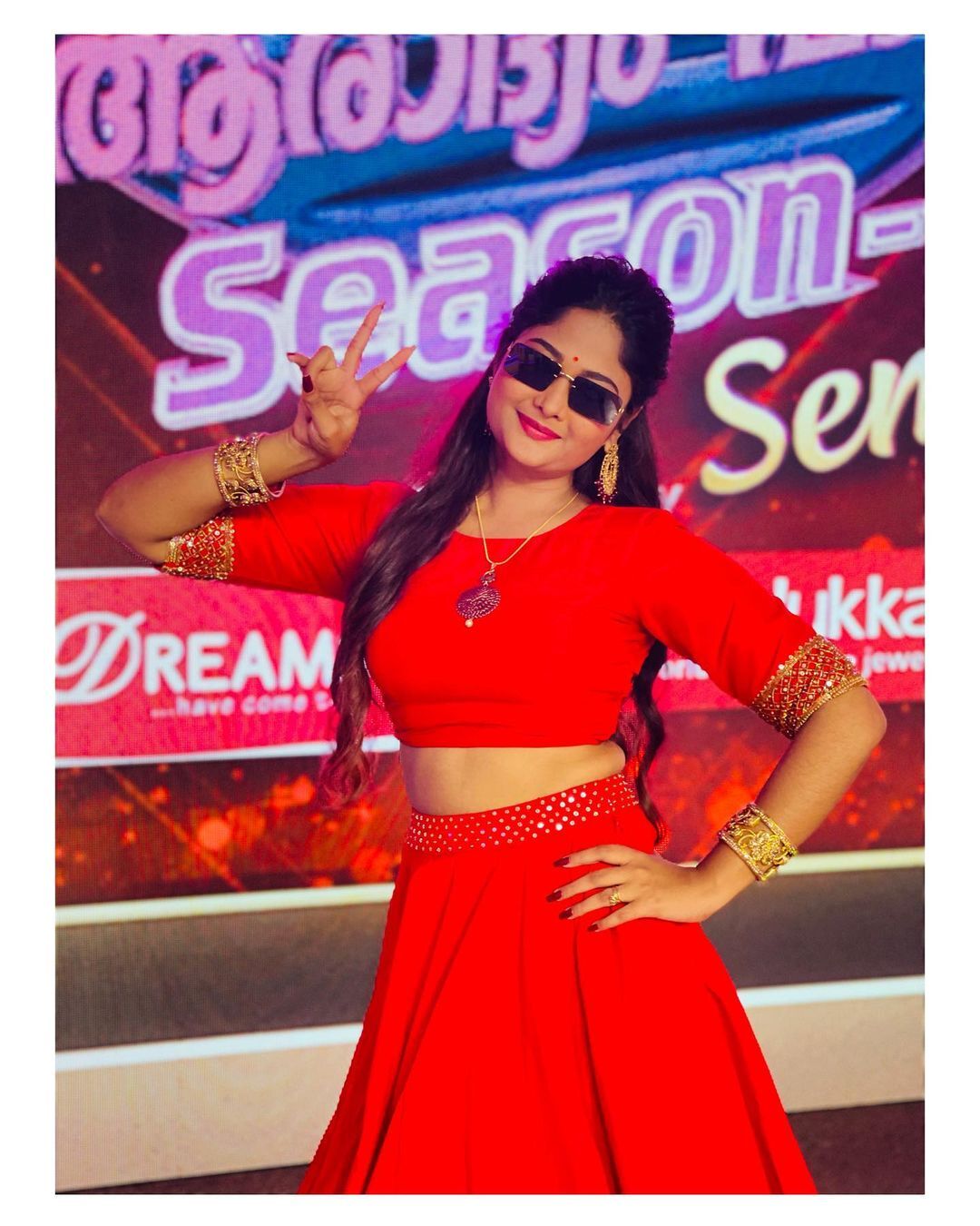 ഐഷു... എന്തൊരു അഴകാണ് കാണാന്‍; പുതിയ ഫോട്ടോഷൂട്ട് ഏറ്റെടുത്ത് ആരാധകര്‍