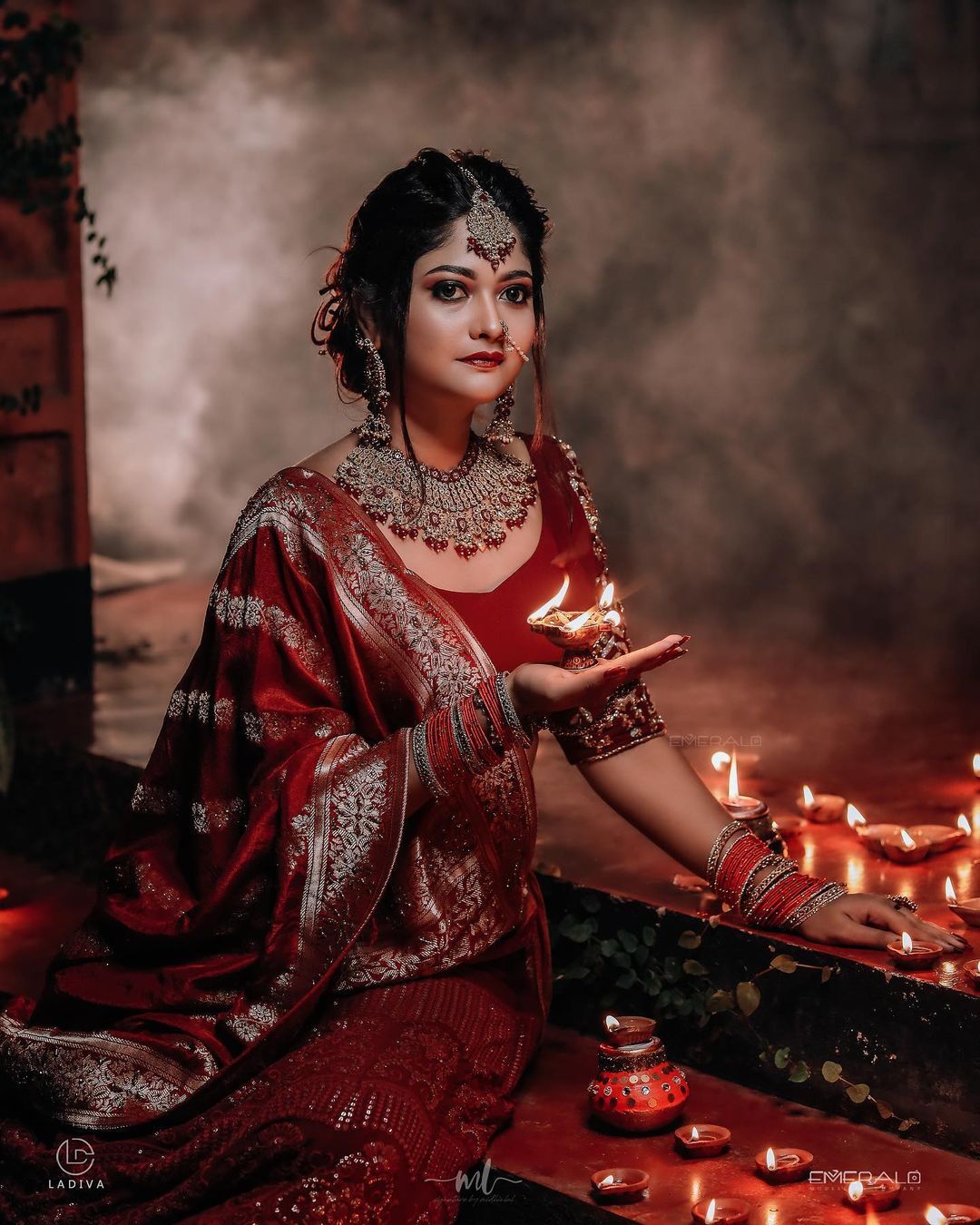  അപ്‌സരസോ അതോ രാജകുമാരിയോ; ഞങ്ങളുടെ ഐഷു സൂപ്പറായിട്ടുണ്ടെന്ന് ആരാധകര്‍, വൈറല്‍ ചിത്രങ്ങള്‍