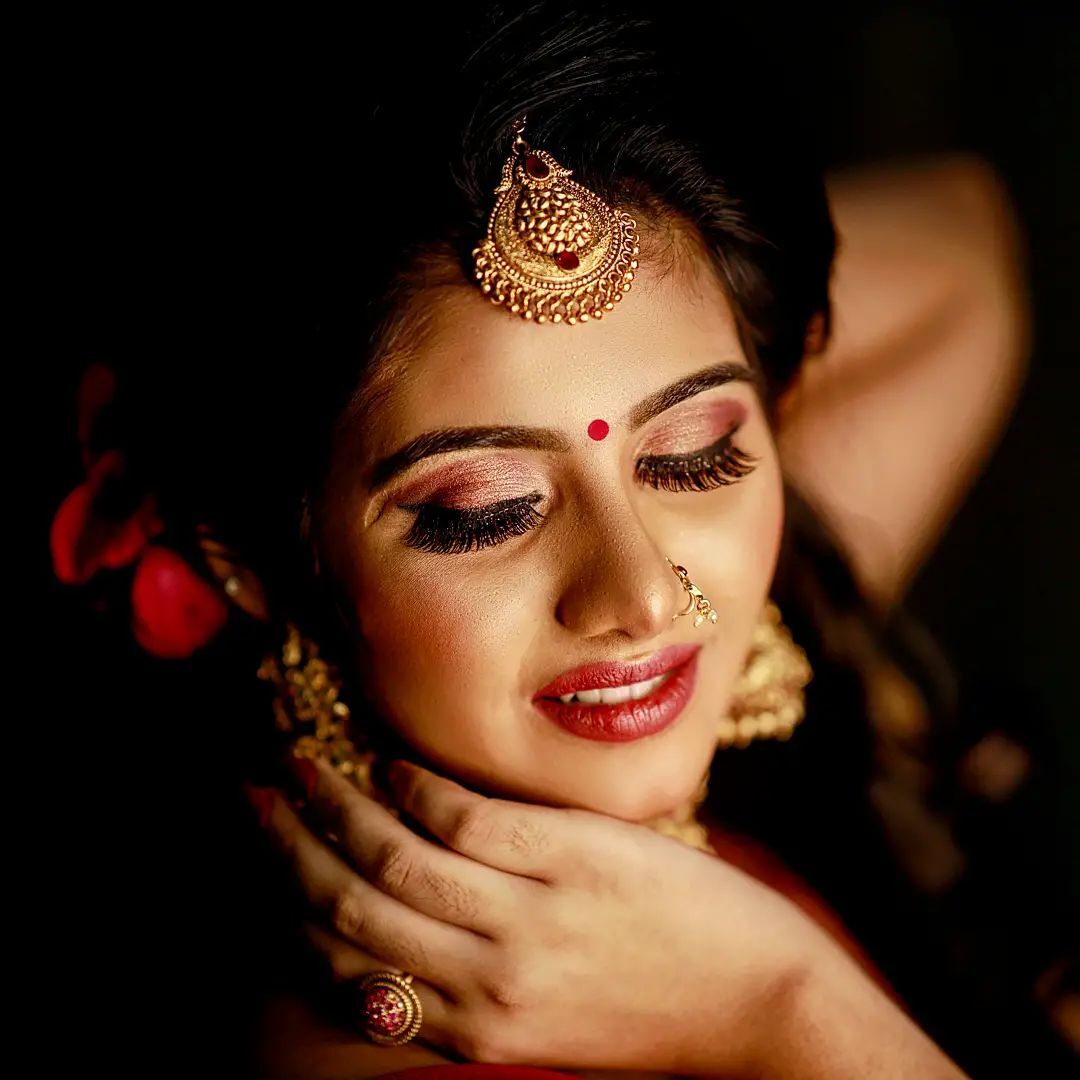 പാടാത്ത പൈങ്കിളി...പൊളി ലുക്കിലാണല്ലോ; മനീഷയുടെ ഫോട്ടോഷൂട്ട് ഏറ്റെടുത്ത് ആരാധകര്‍