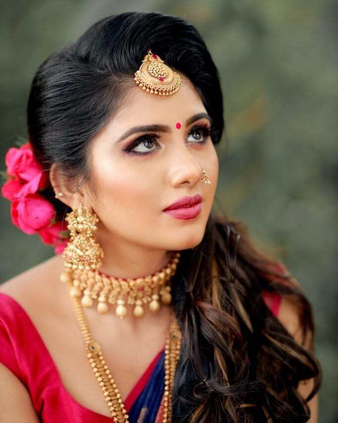 പാടാത്ത പൈങ്കിളി...പൊളി ലുക്കിലാണല്ലോ; മനീഷയുടെ ഫോട്ടോഷൂട്ട് ഏറ്റെടുത്ത് ആരാധകര്‍