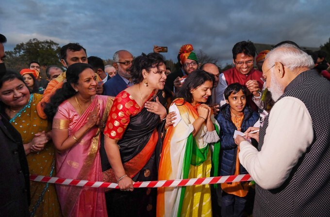 PM Modi Meets Indian community, in Scotland