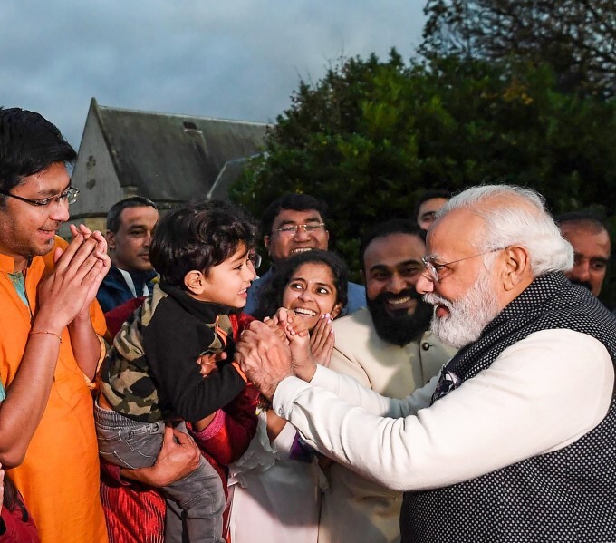 PM Modi Meets Indian community, in Scotland