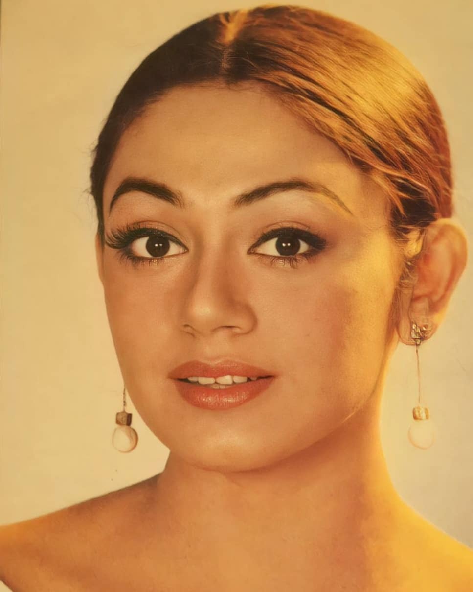 എന്തൊരു സുന്ദരി! ശോഭനയെ ഇത്ര സുന്ദരിയായി കണ്ടിട്ടുണ്ടോ.. ചിത്രങ്ങൾ കണ്ടുനോക്കൂ