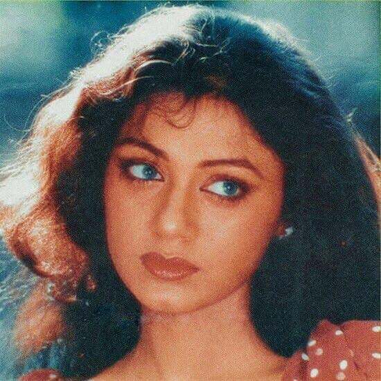 എന്തൊരു സുന്ദരി! ശോഭനയെ ഇത്ര സുന്ദരിയായി കണ്ടിട്ടുണ്ടോ.. ചിത്രങ്ങൾ കണ്ടുനോക്കൂ