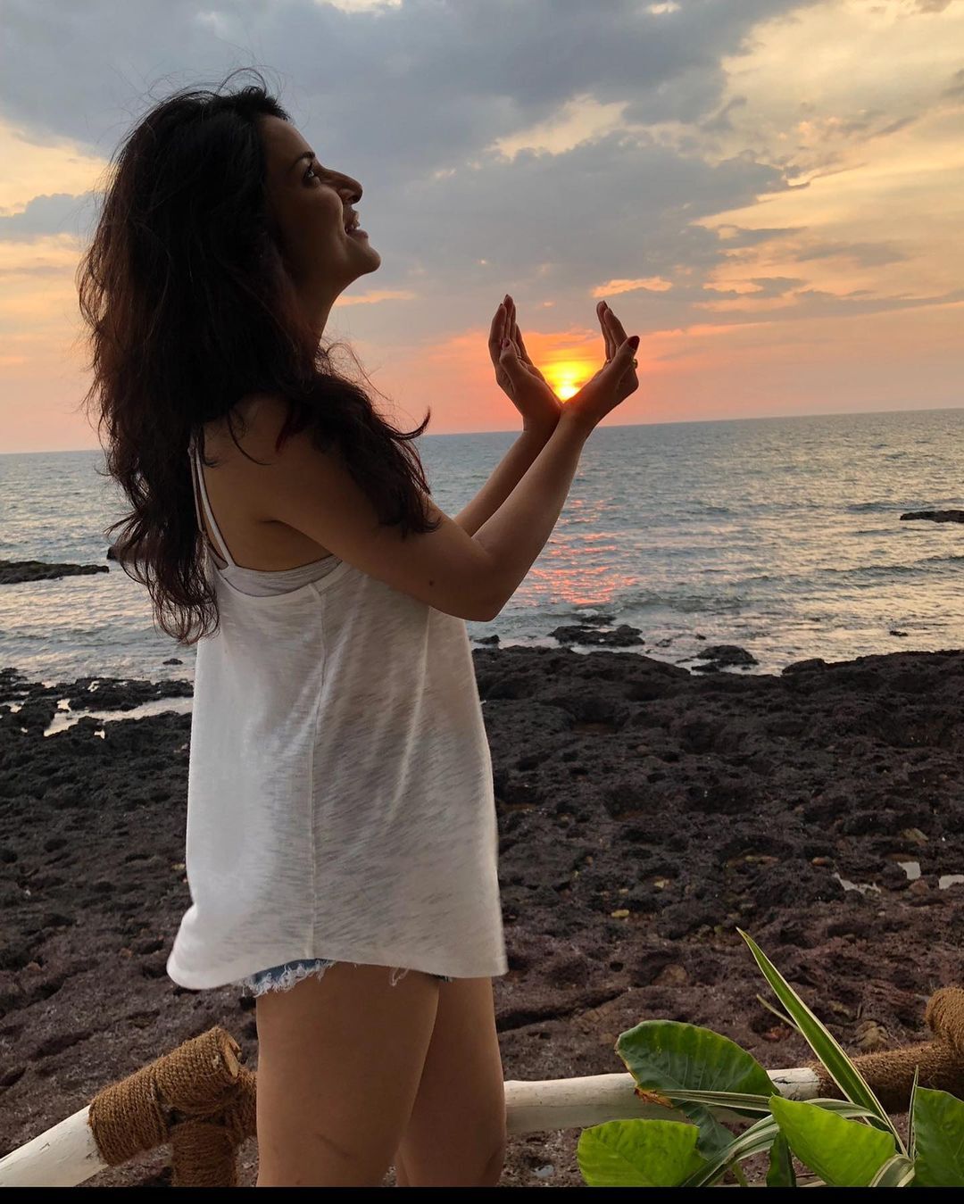 Taarak Mehta ka....बोल्डनेस के मामले में 'बबीता जी' को टक्कर देती हैं जेठालाल की 'कश्मीरी पत्नी'