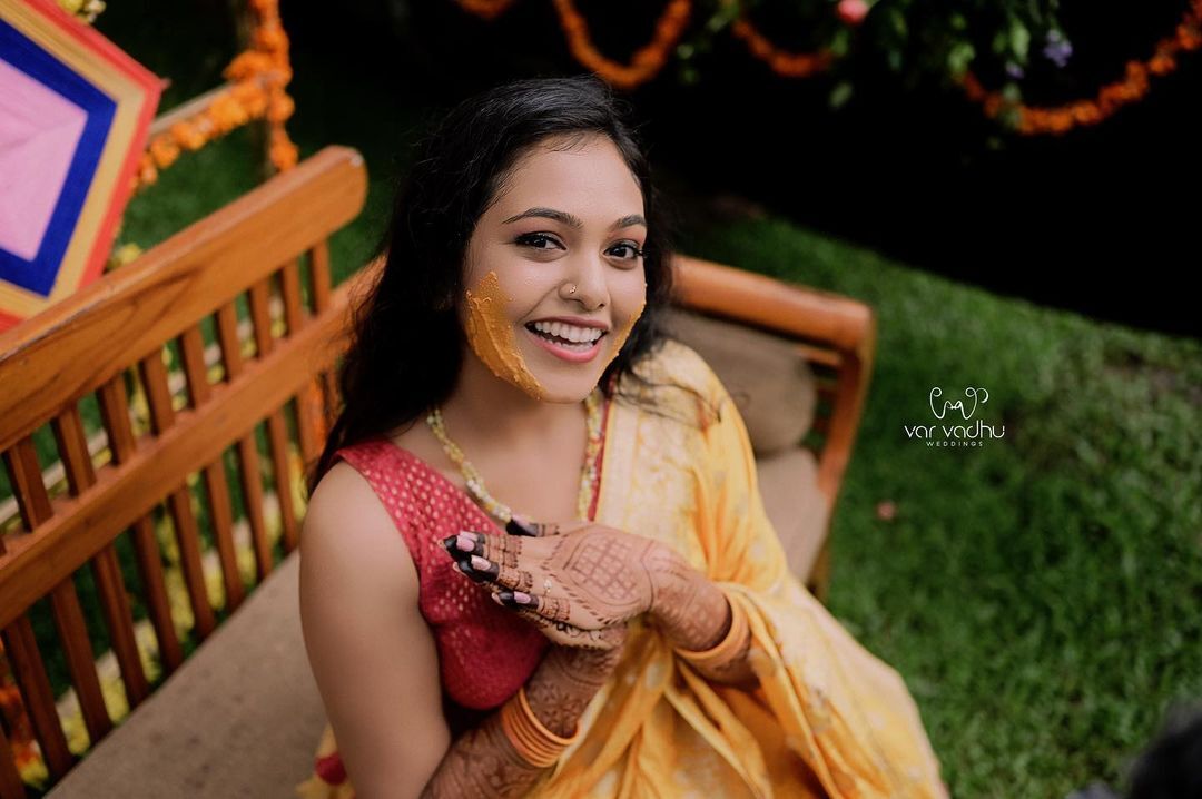 പൊളിച്ചടുക്കി റെബ്ബേക്കാ... ഹൽദിക്കിടയിലും പണികൊടുത്ത് ശ്രീജിത്ത്, വൈറൽ