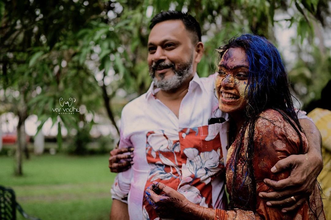 പൊളിച്ചടുക്കി റെബ്ബേക്കാ... ഹൽദിക്കിടയിലും പണികൊടുത്ത് ശ്രീജിത്ത്, വൈറൽ