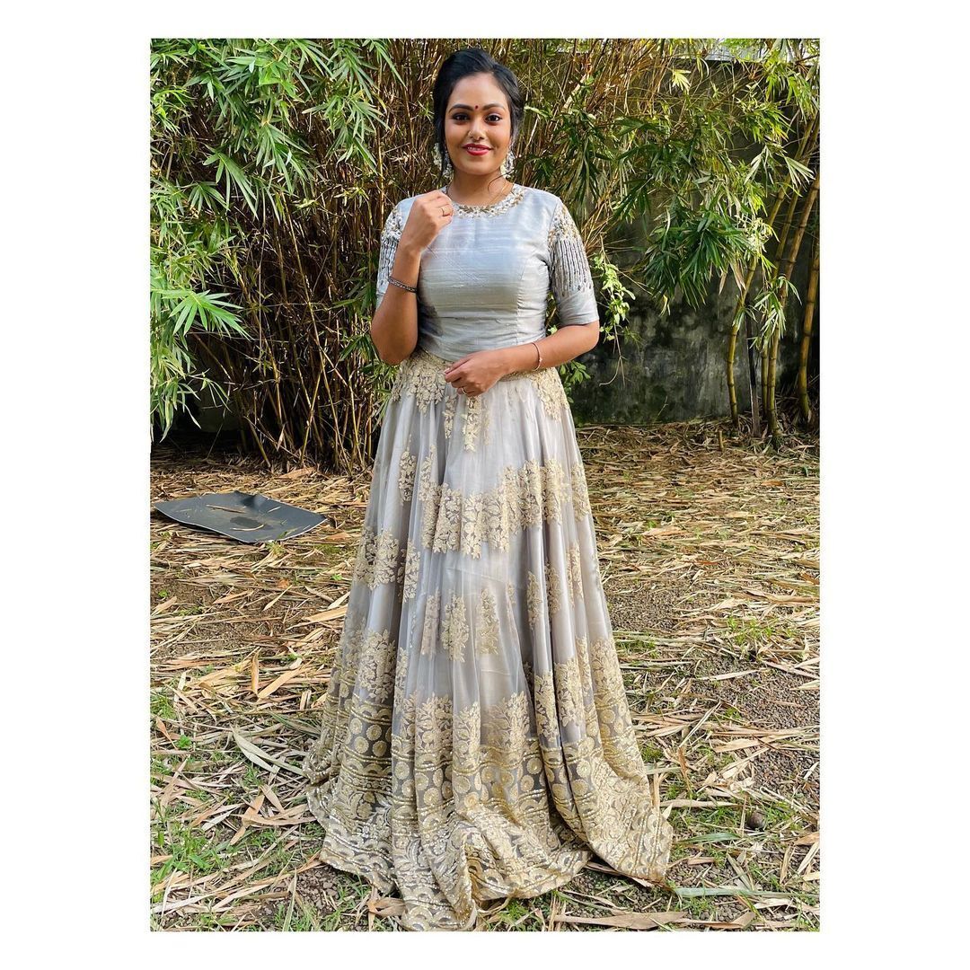 പൊളിച്ചടുക്കി റെബ്ബേക്കാ... ഹൽദിക്കിടയിലും പണികൊടുത്ത് ശ്രീജിത്ത്, വൈറൽ