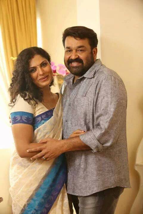 മകള്‍ ഉത്തരയുടെ മികച്ച വിജയം!! സന്തോഷം പങ്കുവച്ച് ആശ ശരത്ത്, കാണാം പുതിയ ഫോട്ടോകള്‍