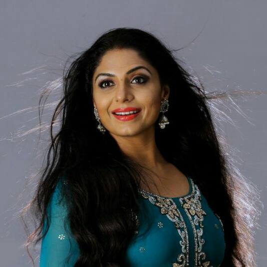 മകള്‍ ഉത്തരയുടെ മികച്ച വിജയം!! സന്തോഷം പങ്കുവച്ച് ആശ ശരത്ത്, കാണാം പുതിയ ഫോട്ടോകള്‍