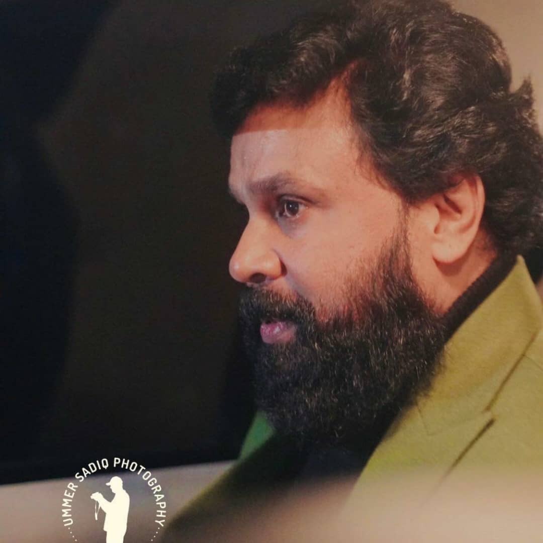 താടി നീട്ടി വളർത്തി ദിലീപ്: ബി ഉണ്ണികൃഷ്ണന്‍ ചിത്രത്തിലെ പുതിയ ലുക്ക് വൈറലാവുന്നു