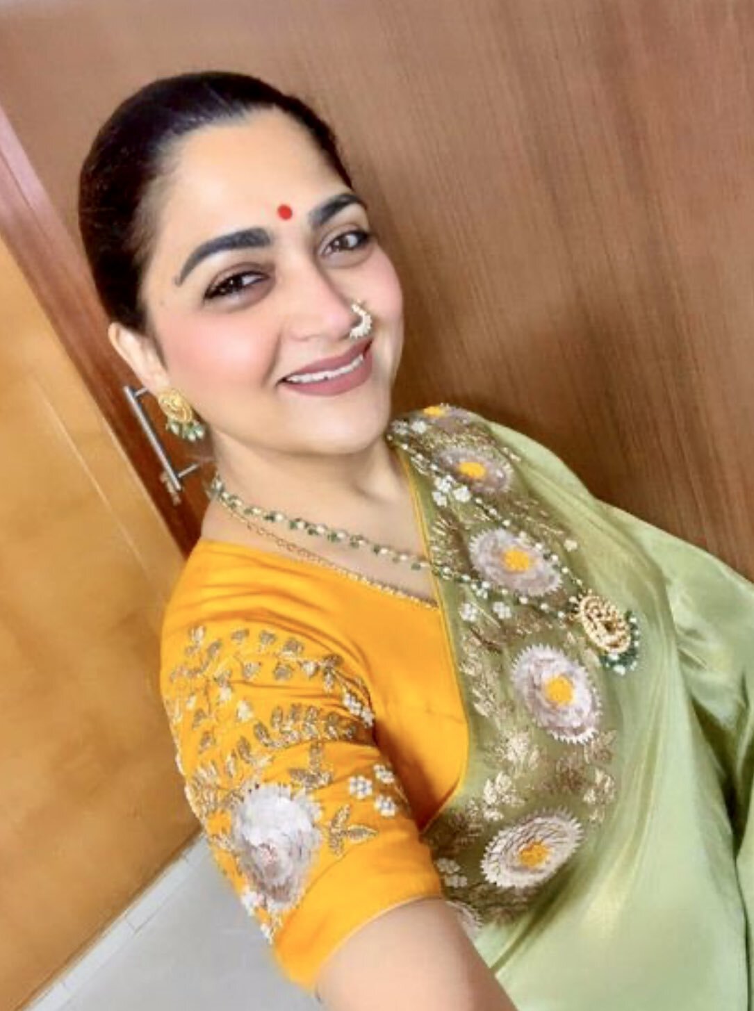 ഖുശ്ബുവിന് രോഗം ബാധിച്ചോ? ആശങ്കയോടെ ചോദിച്ചവര്‍ക്ക് നന്ദി, പണ്ട്... പിന്നീട്... ഇപ്പോള്‍