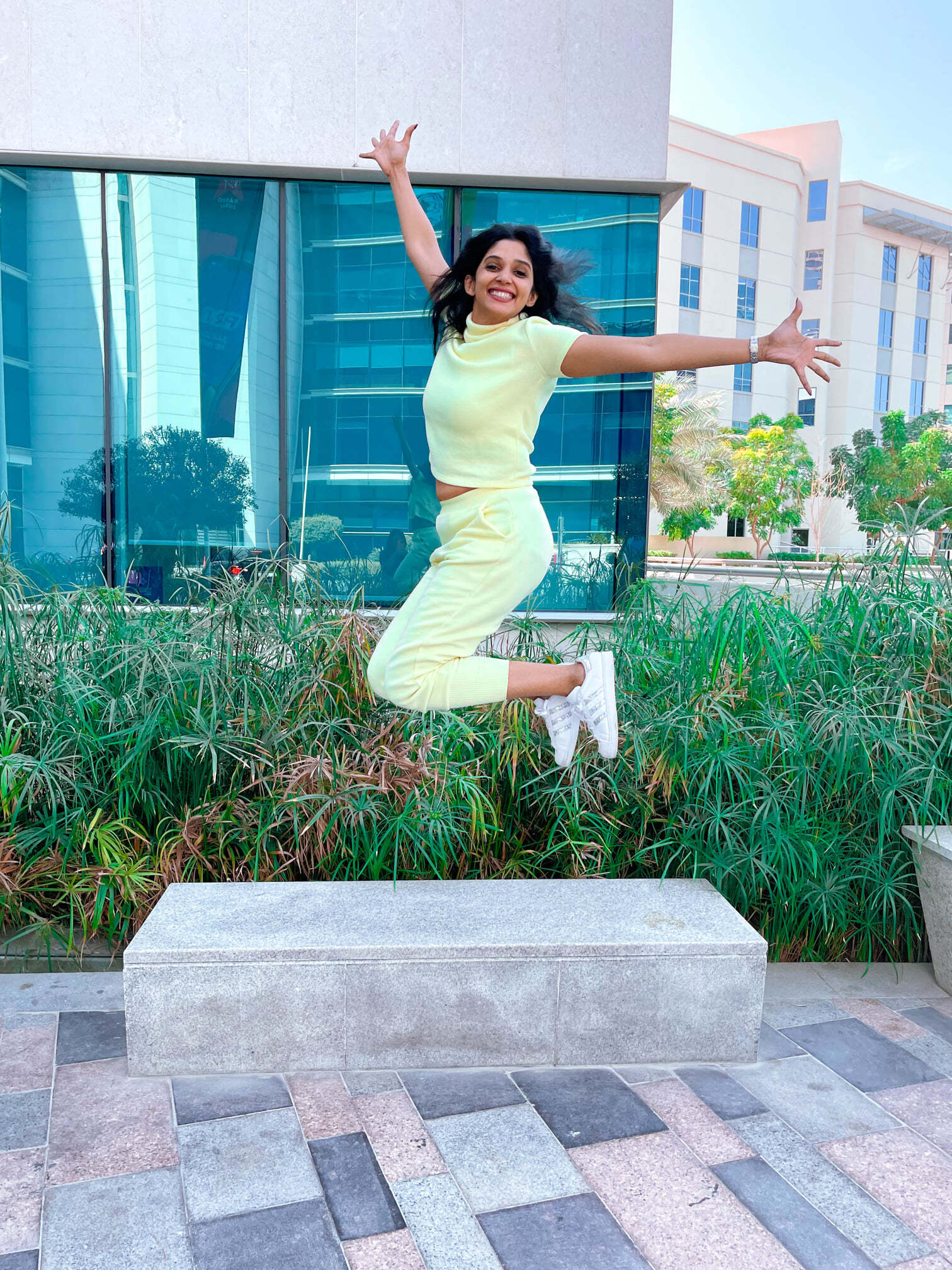 സന്തോഷം നിറച്ച് നൈല ഉഷ; പ്രിയ നടിയുടെ രസകരമായ ചിത്രങ്ങള്‍