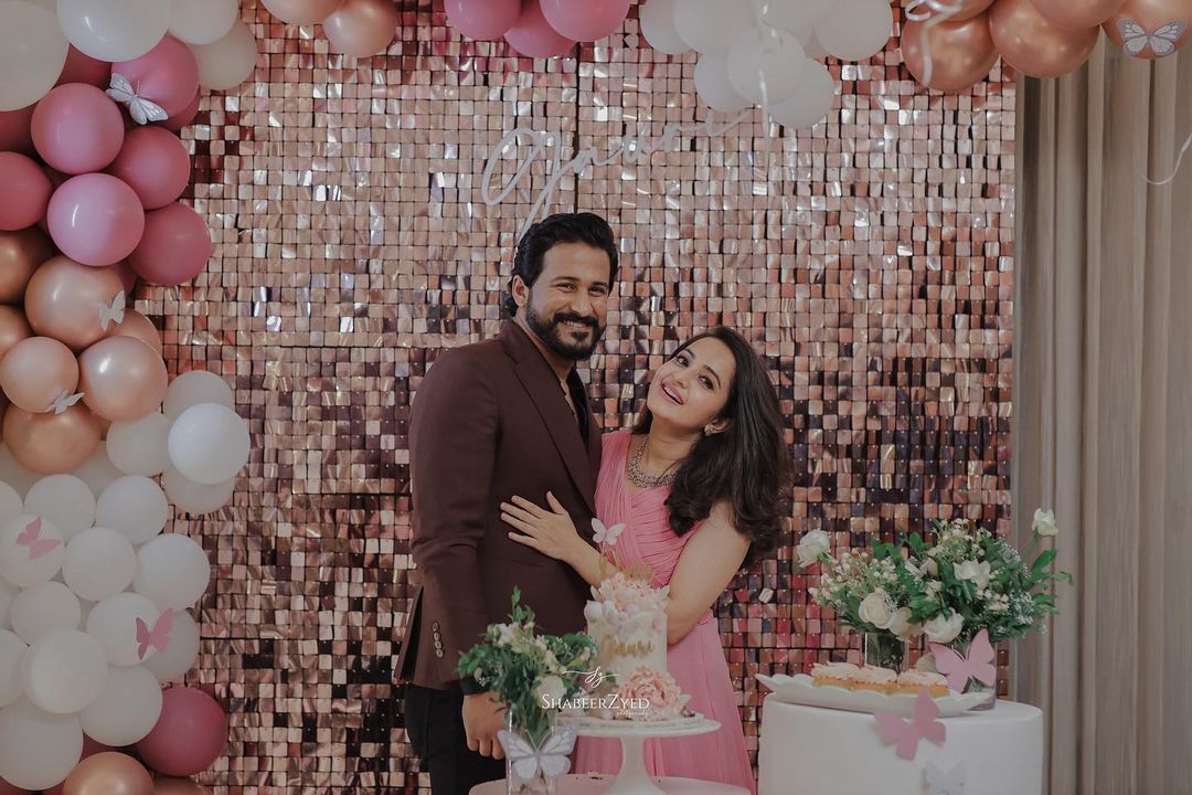 മകളുടെ ചിത്രം ആദ്യമായി പുറത്ത് വിട്ട് നടി ഭാമ: ഗൗരിക്കുട്ടിയെ ഏറ്റെടുത്ത് ആരാധകർ