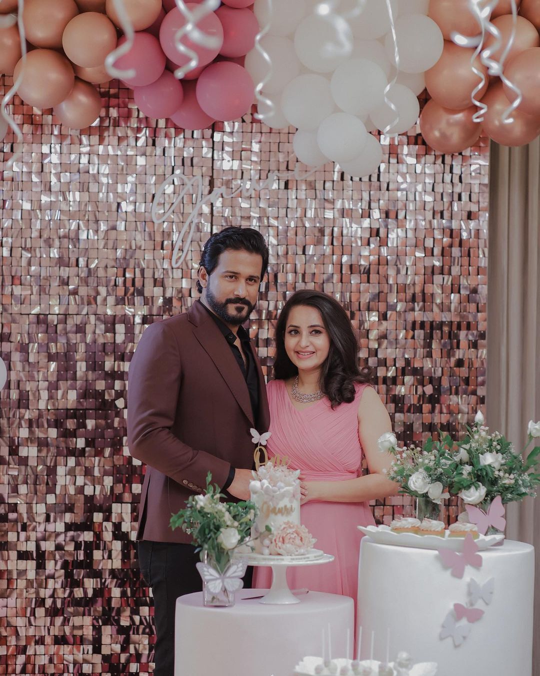 മകളുടെ ചിത്രം ആദ്യമായി പുറത്ത് വിട്ട് നടി ഭാമ: ഗൗരിക്കുട്ടിയെ ഏറ്റെടുത്ത് ആരാധകർ