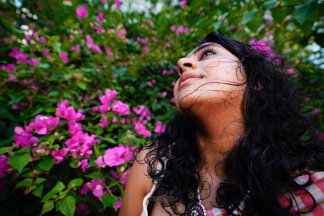 പളനിയില്‍ നിന്നുള്ള ചിത്രങ്ങളുമായി നിമിഷ സജയന്‍: ഏറ്റെടുത്ത് ആരാധകർ