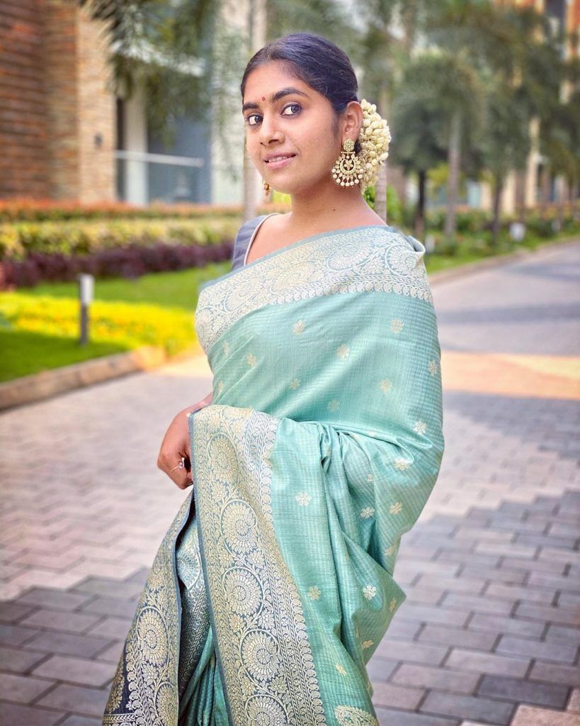 പളനിയില്‍ നിന്നുള്ള ചിത്രങ്ങളുമായി നിമിഷ സജയന്‍: ഏറ്റെടുത്ത് ആരാധകർ