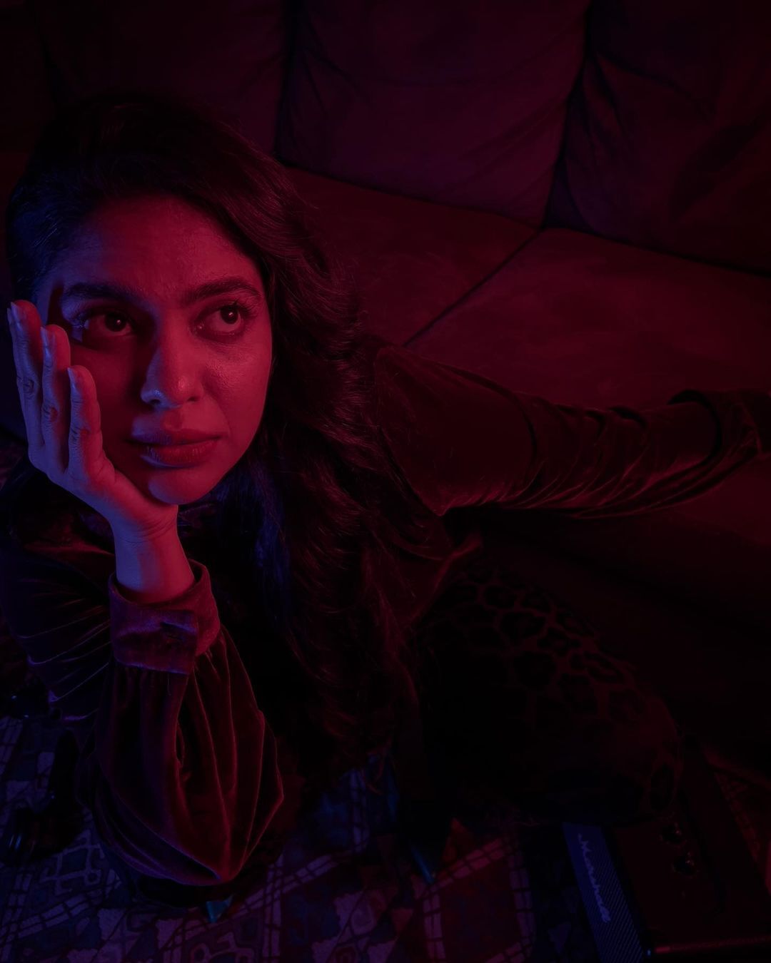 ഇത് ഹോട്ടും ക്യൂട്ടും ഒന്നുമല്ല: നടി ശ്രിദ്ധയുടെ വെറൈറ്റി ഫോട്ടോ ഷൂട്ട് വൈറല്‍