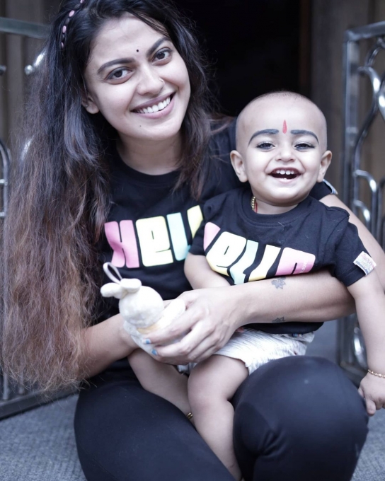 സംസാരിക്കാതെ തന്നെ നിങ്ങള്‍ ആരാണെന്ന് പറയും: പുതിയ ഫോട്ടോ ഷൂട്ടുമായി അനുശ്രീ