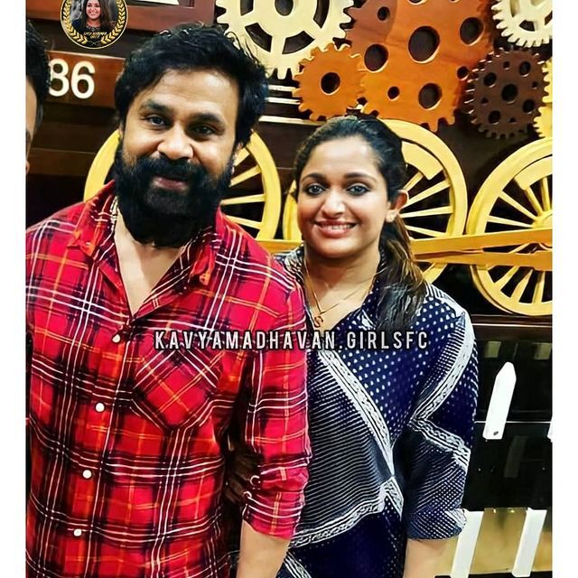 എന്തിന് പ്ലാസ്റ്റിക് സര്‍ജറി!! ആ ഭംഗിക്ക് പൊട്ടും കണ്‍മഷിയും തന്നെ ധാരാളം... കാവ്യ മാധവന്‍ അന്നും ഇന്നും സുന്ദരി