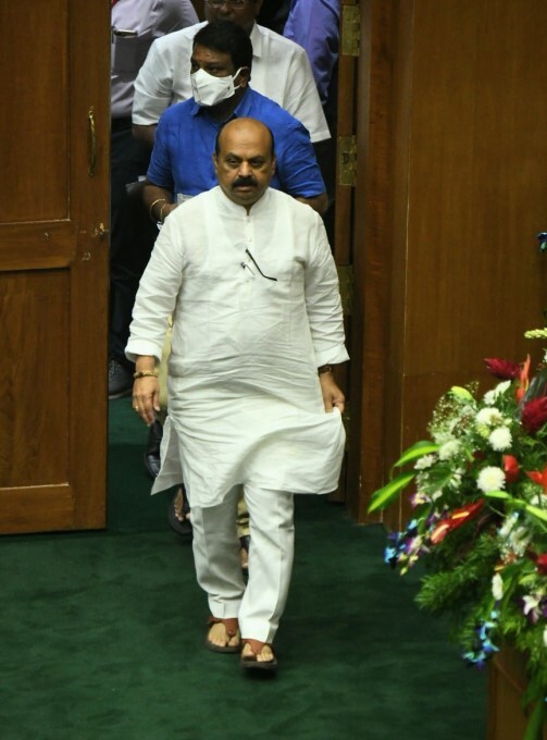 ಚಿತ್ರಗಳು: ಬೆಳಗಾವಿ ಸುವರ್ಣ ಸೌಧದಲ್ಲಿ ಚಳಿಗಾಲ ಅಧಿವೇಶನದ ಚಿತ್ರಮಾಲಿಕೆ