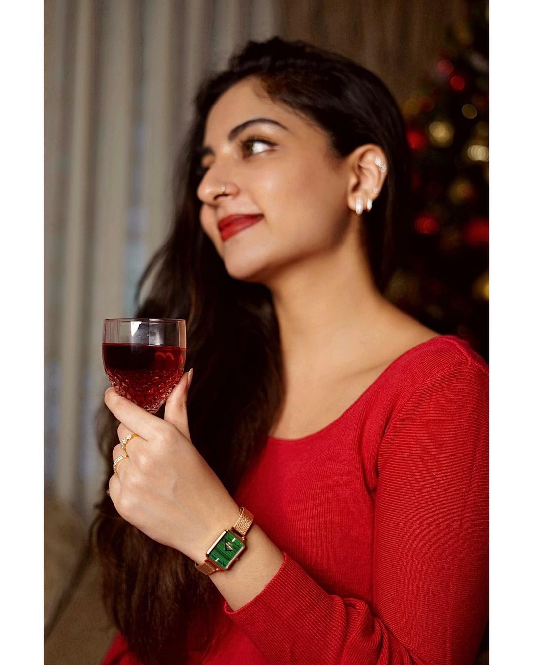 സാരി അഴകില്‍ ഇഷാനി കൃഷ്ണ; എന്തൊരു ഭംഗിയാണെന്ന് ആരാധകര്‍, വൈറല്‍ ചിത്രങ്ങള്‍ കാണാം