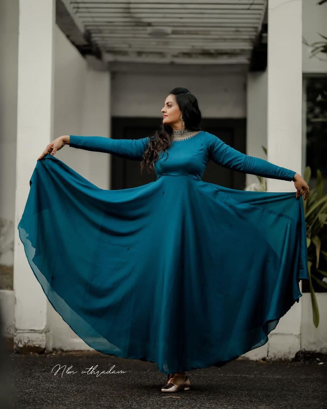 സാരിയില്‍ അതീവ സുന്ദരിയായി സുചിത്ര; ഫോട്ടോഷൂട്ട് ഏറ്റെടുത്ത് ആരാധകര്‍